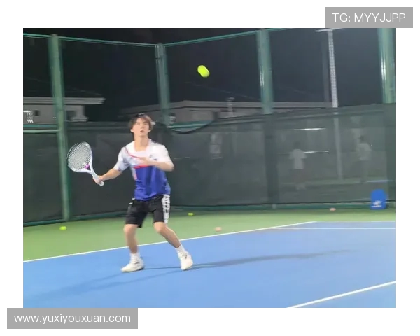 以网球为纽带探索运动精神与健康生活的完美融合之道 以网球为纽带探索运动精神与健康生活的完美融合之道