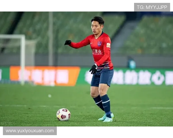 重庆足球队技术提升之路:从青训到战术创新的全景分析 重庆足球队技术提升之路:从青训到战术创新的全景分析