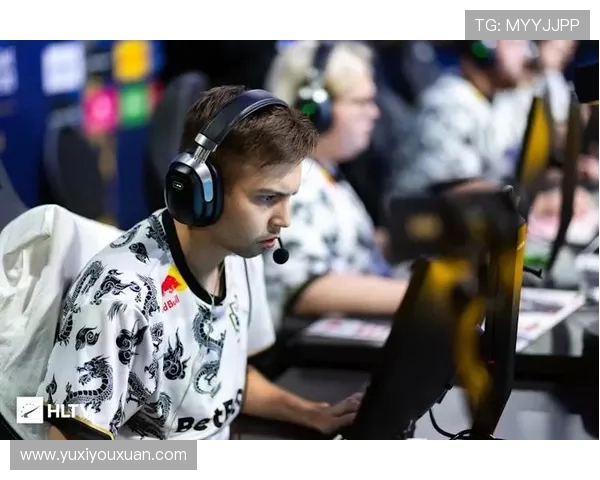 《全球电竞赛事激烈竞争 新兴战队崭露头角战术创新引热议》